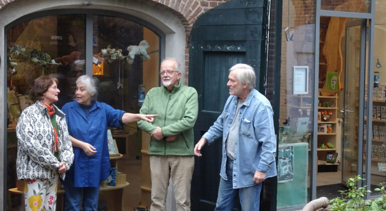 In gesprek met het hart van ons Bezoekerscentrum: de gastvrouwen en gastheren