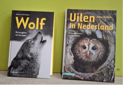 boeken met wolf en uilen