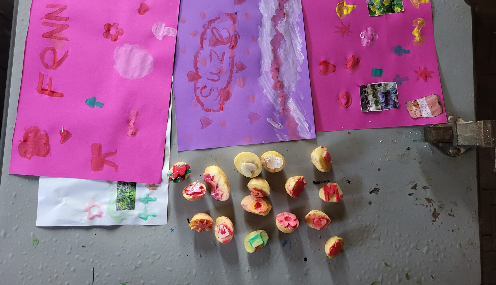 Kinderactiviteit: collage met aardappelstempels
